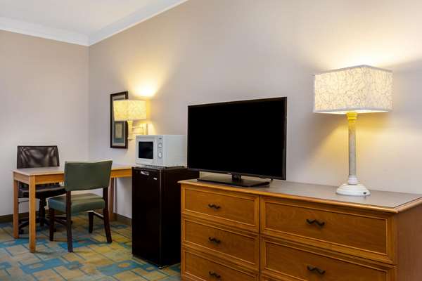  - La Quinta Inn PIE Airport Clearwater