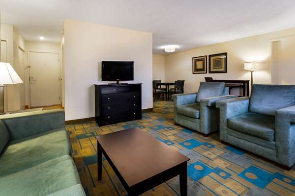 Suite - La Quinta Inn PIE Airport Clearwater