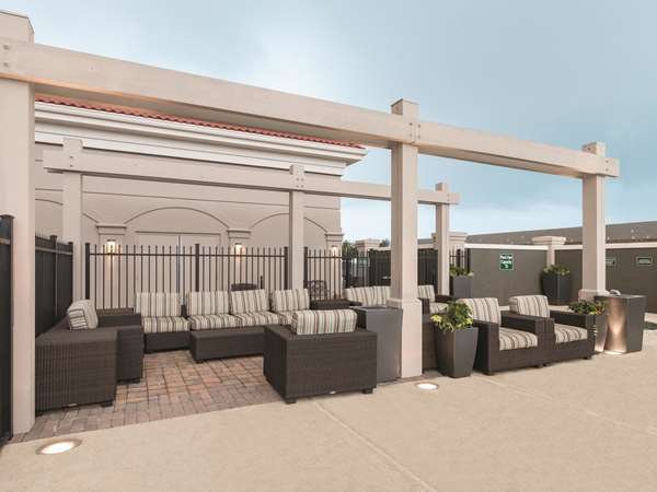 Exterior view - La Quinta Inn North Arlington - I-30, Exits 29 & 30