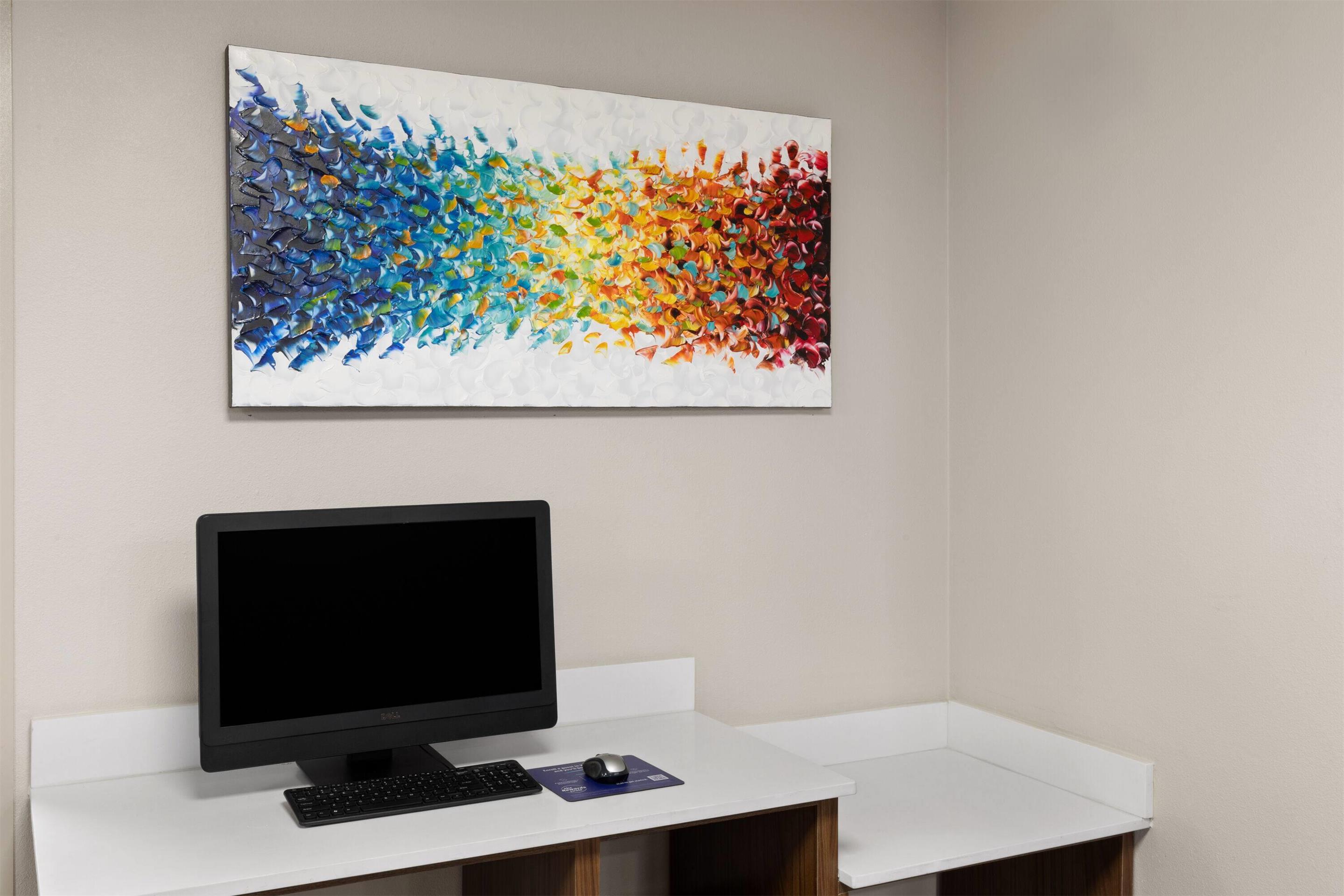 Business Center | La Quinta Inn & Suites by Wyndham Houston Stafford Sugarland