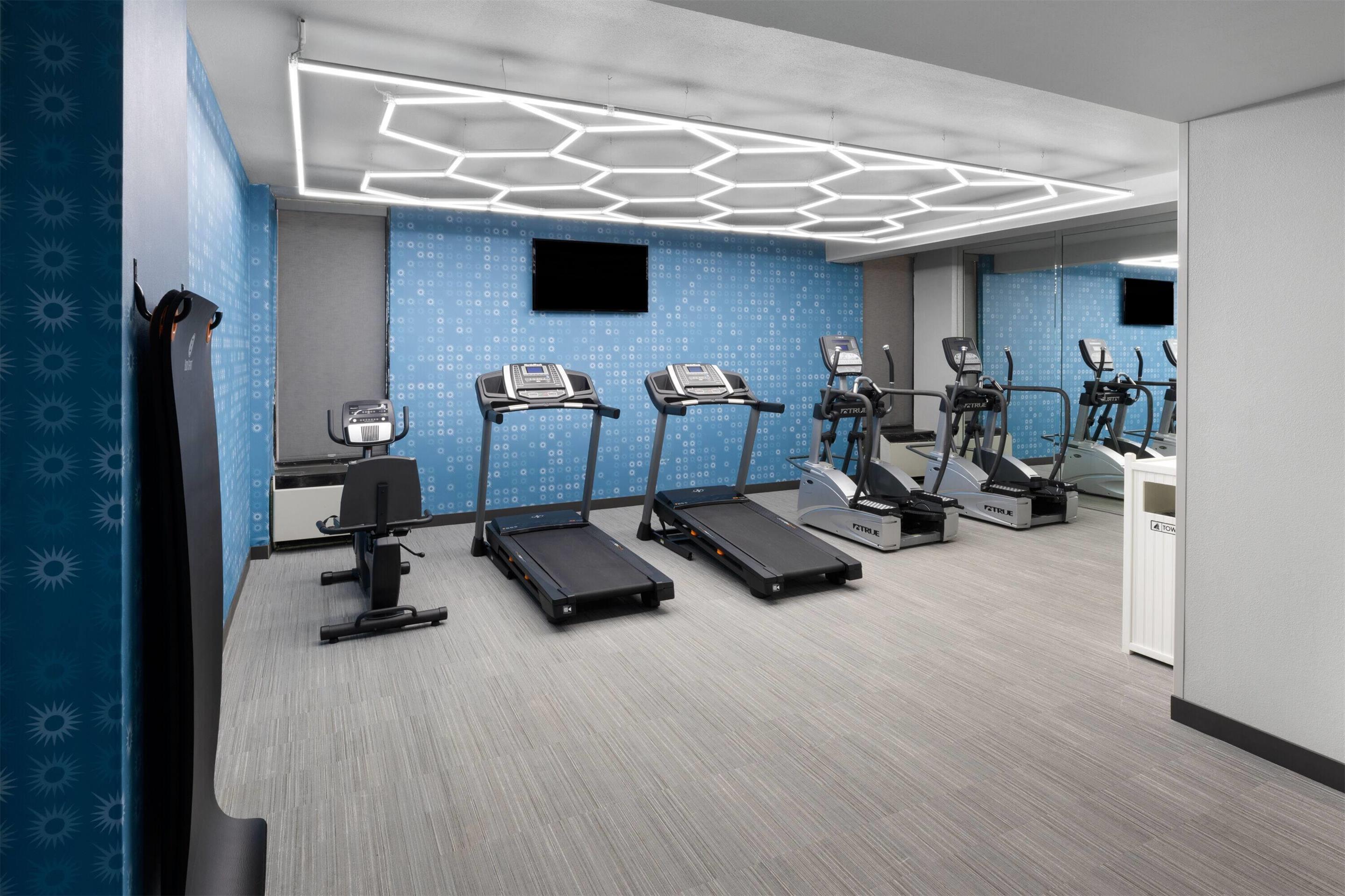 Health club fitness center gym | La Quinta Inn & Suites by Wyndham Houston Stafford Sugarland