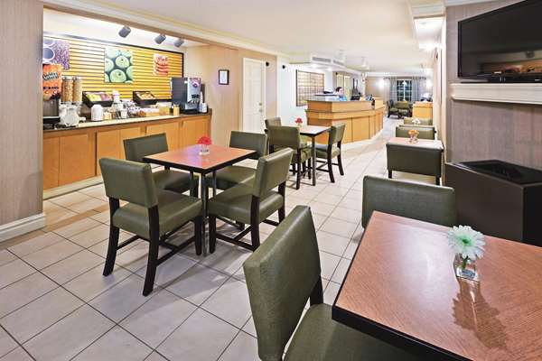  - La Quinta Inn North Corpus Christi