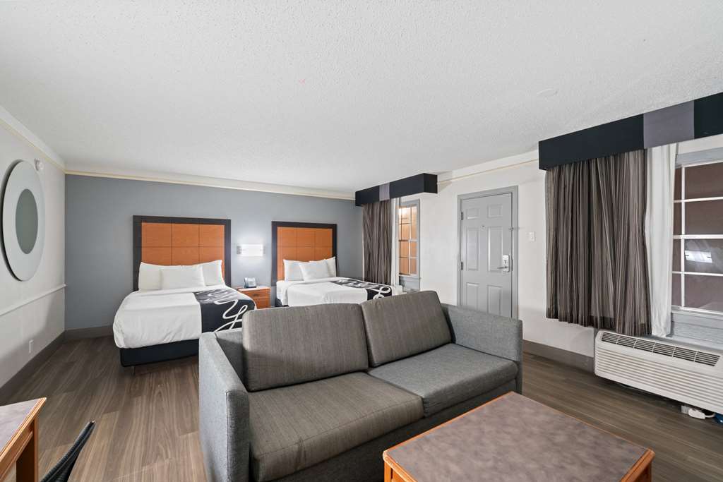 LA QUINTA INN CORPUS CHRISTI NORTH-guestroom-Guest Room,On-Site.jpg