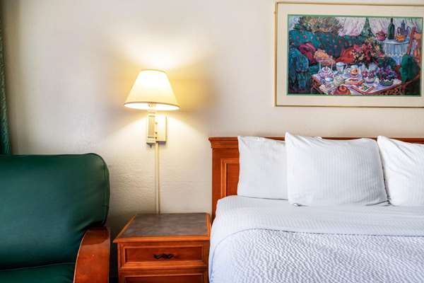  - La Quinta Inn at Thomas Road Phoenix - I-17, Exit 201