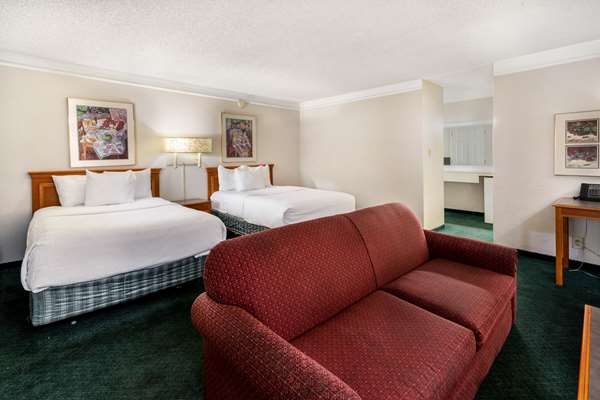Suite - La Quinta Inn at Thomas Road Phoenix - I-17, Exit 201