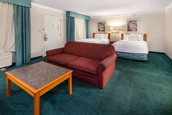 Suite - La Quinta Inn at Thomas Road Phoenix - I-17, Exit 201
