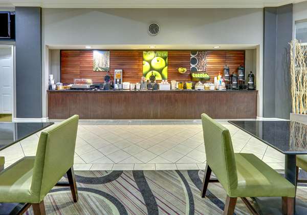  - La Quinta Inn & Suites North Park Dallas