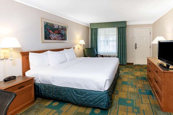 - La Quinta Inn Vance Jackson San Antonio - I-10, Exit 565B