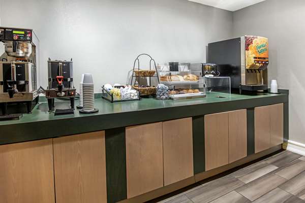  - La Quinta Inn Vance Jackson San Antonio - I-10, Exit 565B