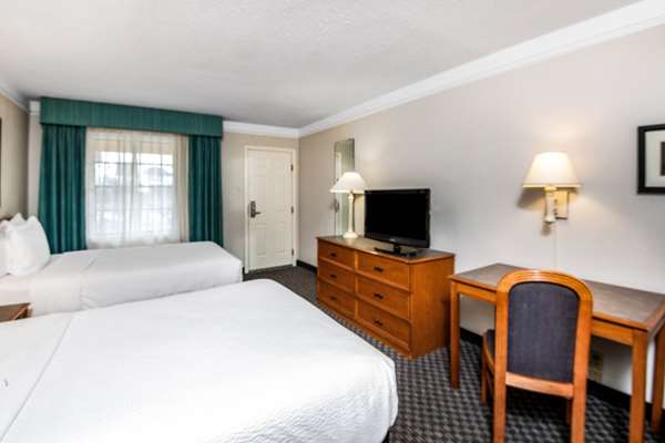  - La Quinta Inn Vance Jackson San Antonio - I-10, Exit 565B
