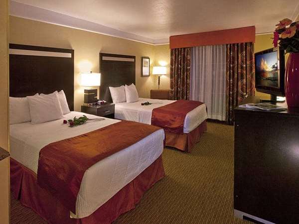  - La Quinta Inn & Suites Quail Springs Oklahoma City