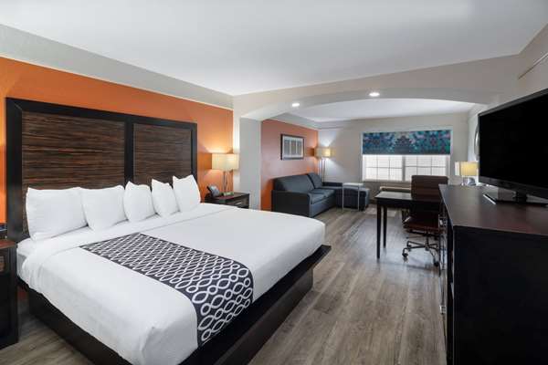 Suite - La Quinta Inn & Suites Prattville - I-65, Exit 181