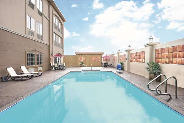 Pool - La Quinta Inn & Suites Airport Laredo