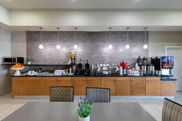  - La Quinta Inn & Suites Airport Laredo