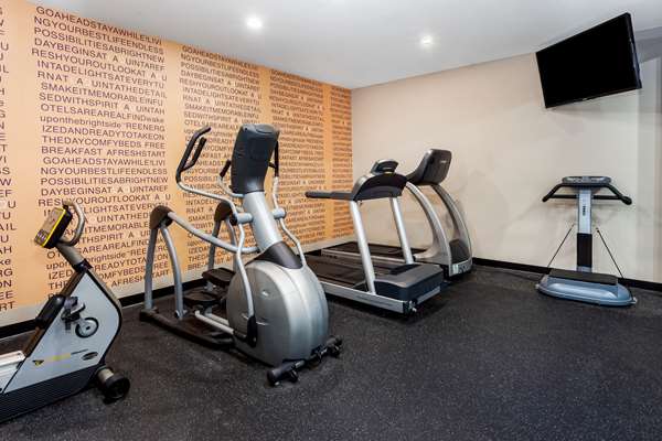 Fitness/ Exercise Room - La Quinta Inn & Suites Airport Laredo