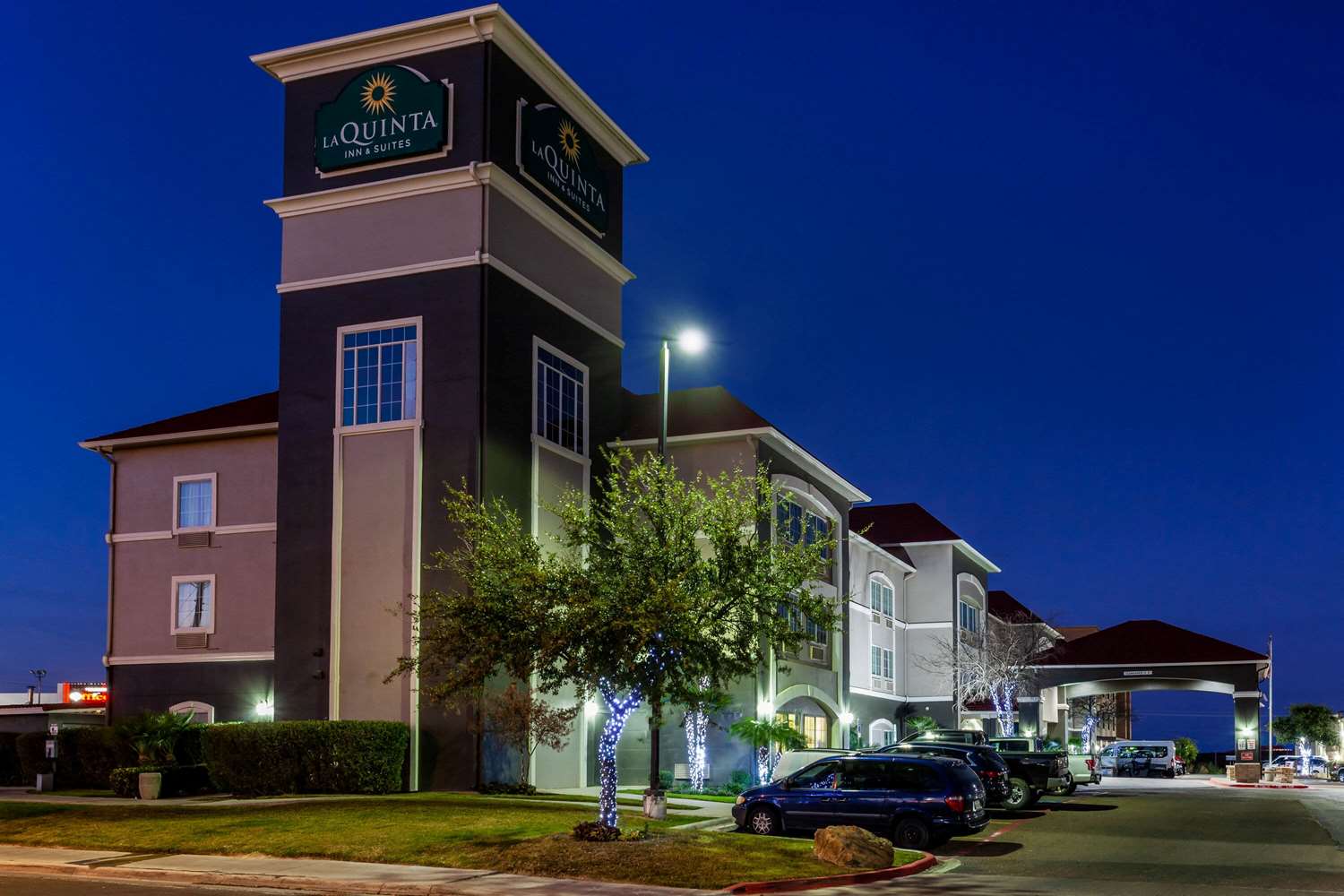 La Quinta Inn & Suites Airport Laredo, TX See Discounts
