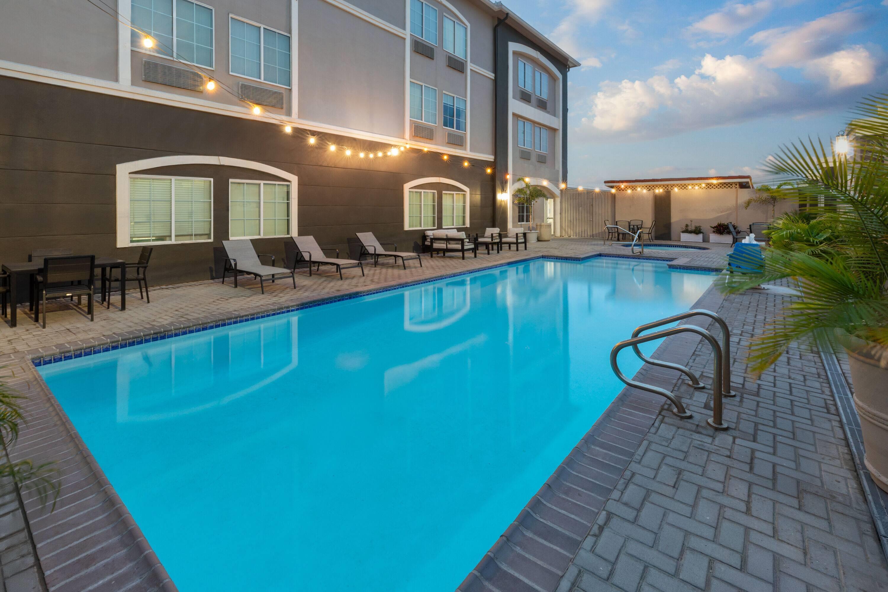 Pool - indoor | La Quinta Inn & Suites by Wyndham Laredo Airport
