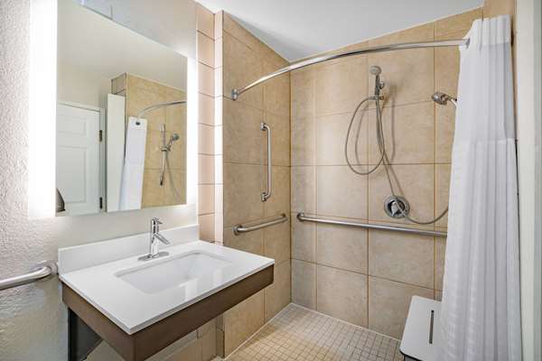  - La Quinta Inn & Suites Gallup - I-40, Exit 26