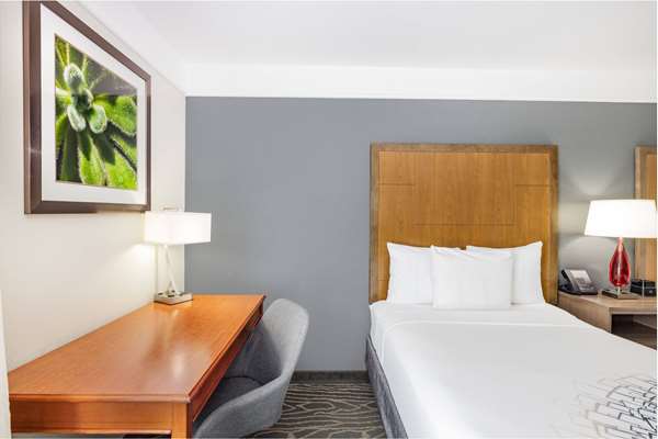  - La Quinta Inn & Suites Gallup - I-40, Exit 26