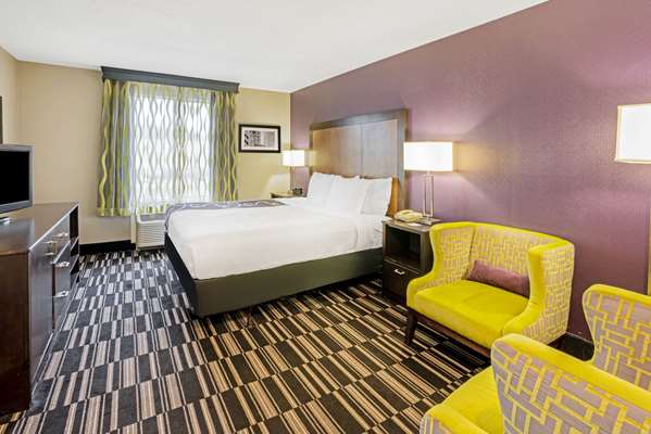 Suite - La Quinta Inn & Suites Spring - I-45, Exit 73