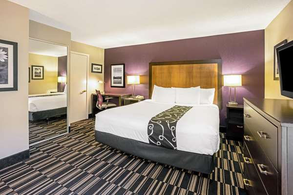 Suite - La Quinta Inn & Suites Spring - I-45, Exit 73