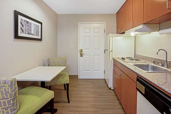 Suite - La Quinta Inn & Suites Spring - I-45, Exit 73
