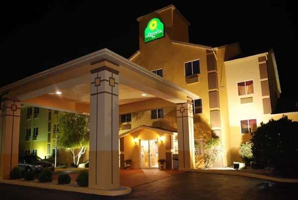 Exterior view - La Quinta Inn Peru - I-80, Exit 75