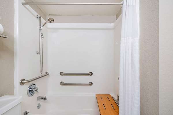  - La Quinta Inn El Dorado