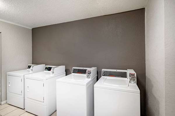 Amenities - La Quinta Inn El Dorado