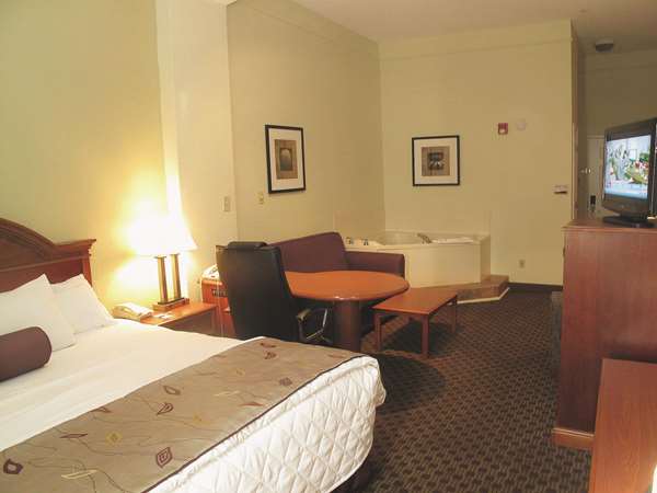 Suite - La Quinta Inn & Suites Kerrville - I-10, Exit 508