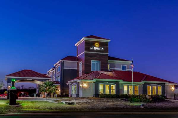 Exterior view - La Quinta Inn & Suites Kerrville - I-10, Exit 508