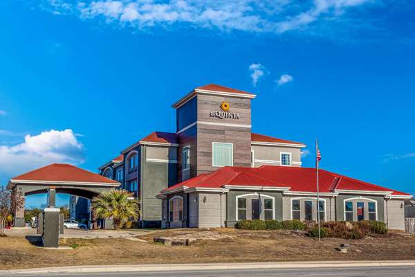 Exterior view - La Quinta Inn & Suites Kerrville - I-10, Exit 508