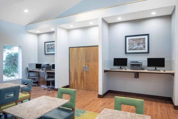 Conference Area - Wingate by Wyndham Hotel Valdosta - I-75, Exit 18