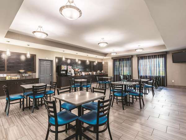  - La Quinta Inn & Suites Webster