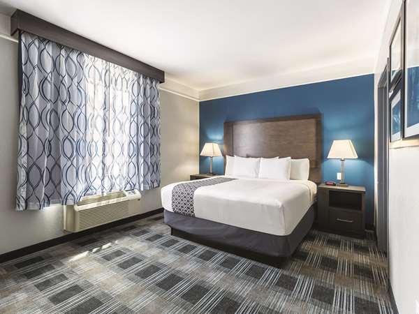 Suite - La Quinta Inn & Suites Webster