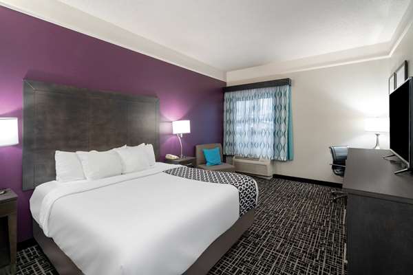  - La Quinta Inn & Suites Albany Airport Latham - I-87, Exit 6