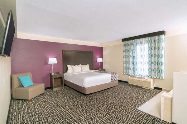 Suite - La Quinta Inn & Suites Albany Airport Latham - I-87, Exit 6