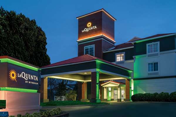 Exterior view - La Quinta Inn & Suites Albany Airport Latham - I-87, Exit 6