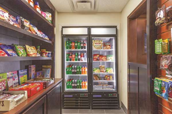  - La Quinta Inn & Suites Elizabethtown - I-65, Exit 94