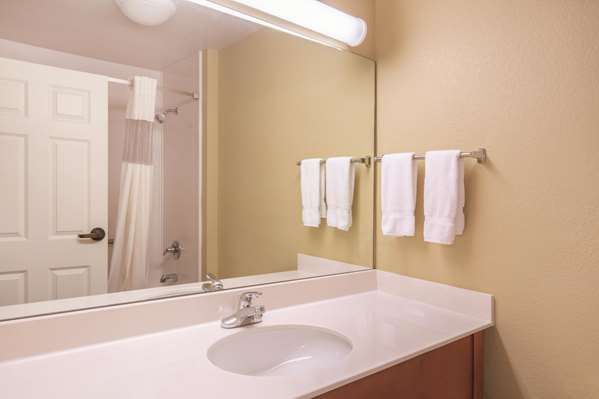  - La Quinta Inn & Suites Bentonville - I-49, Exit 85