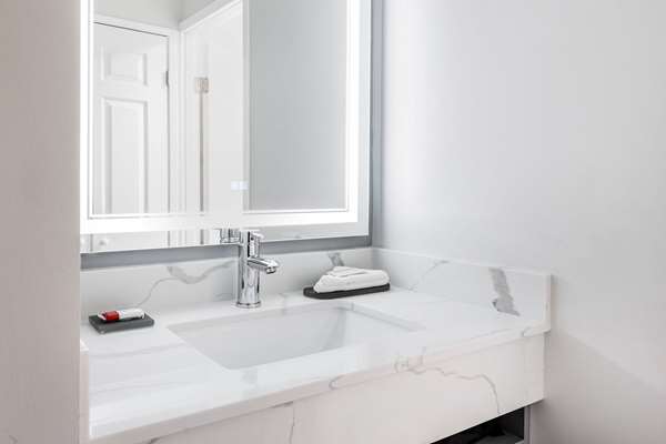  - La Quinta Inn Lynnwood - I-5, Exit 181