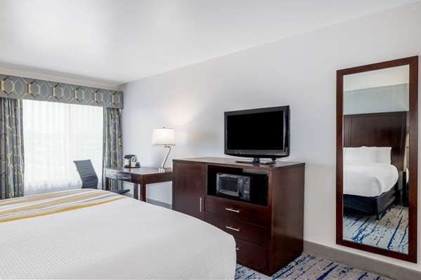  - La Quinta Inn Lynnwood - I-5, Exit 181