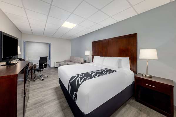 Suite - La Quinta Inn Lynnwood - I-5, Exit 181