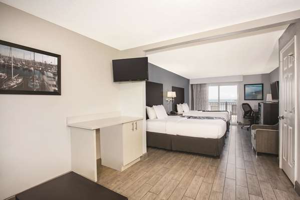 Suite - La Quinta Inn & Suites Daytona Beach