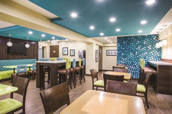  - La Quinta Inn & Suites Daytona Beach