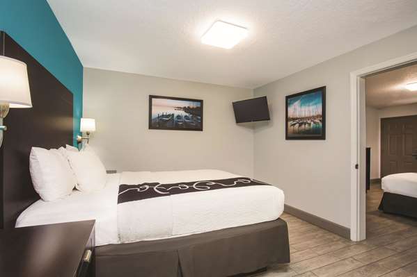 Suite - La Quinta Inn & Suites Daytona Beach