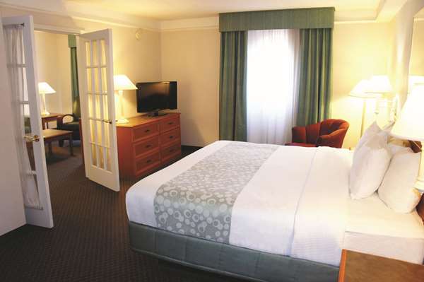 Suite - La Quinta Inn Lenexa - I-35, Exit 224