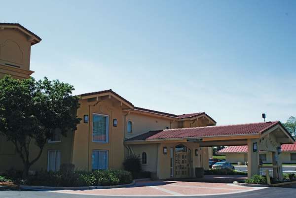 Exterior view - La Quinta Inn Lenexa - I-35, Exit 224
