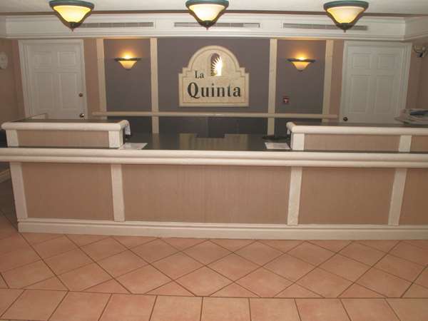  - La Quinta Inn Lenexa - I-35, Exit 224