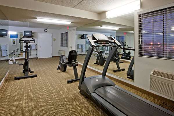 Fitness/ Exercise Room - La Quinta Inn Airport Albuquerque - I-25, Exit 222